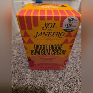 NWT Sol De Janeiro Biggie Biggie Bum Bum Cream